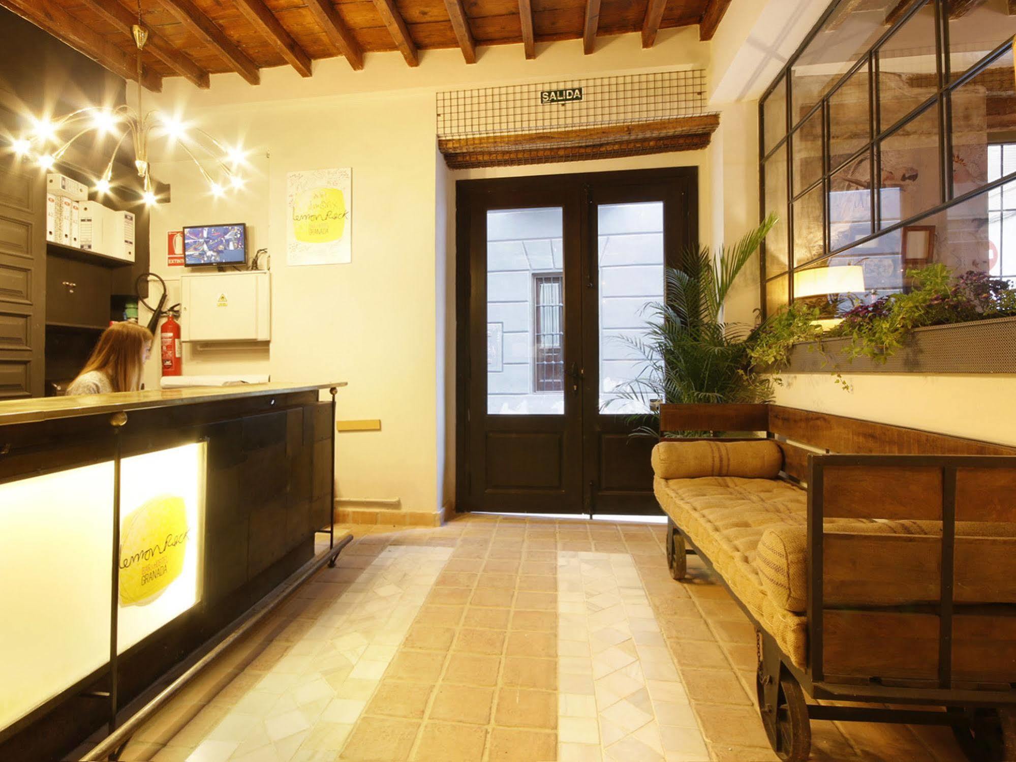 Lemon Rock Hostel Гранада Екстер'єр фото